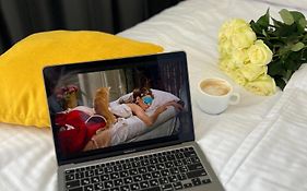 Sunday Hotel